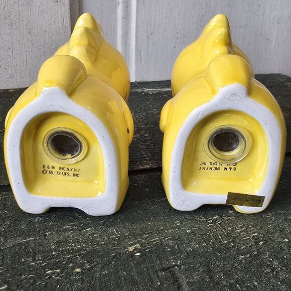 Peanuts Woodstock Salt & Pepper Shaker Set Ceramic Yellow Flowers Vintage New - Picture 10 of 16